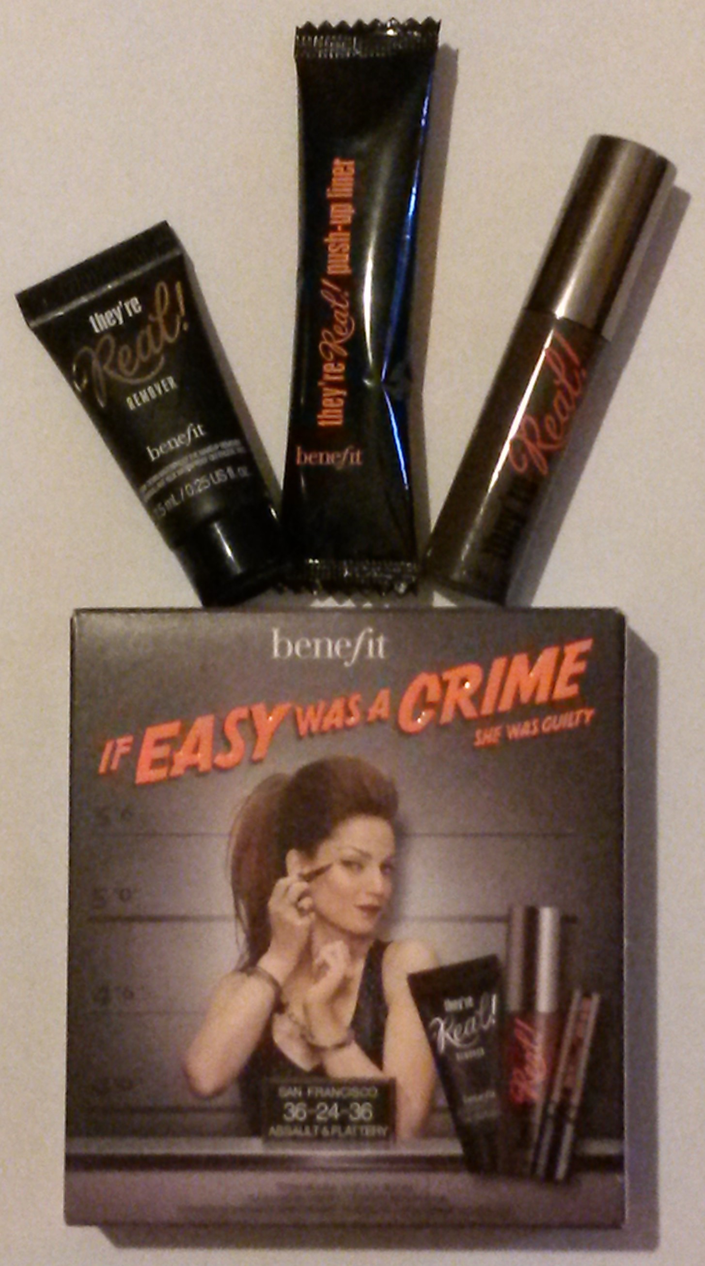 набор Benefit . Наборы косметики... элитка