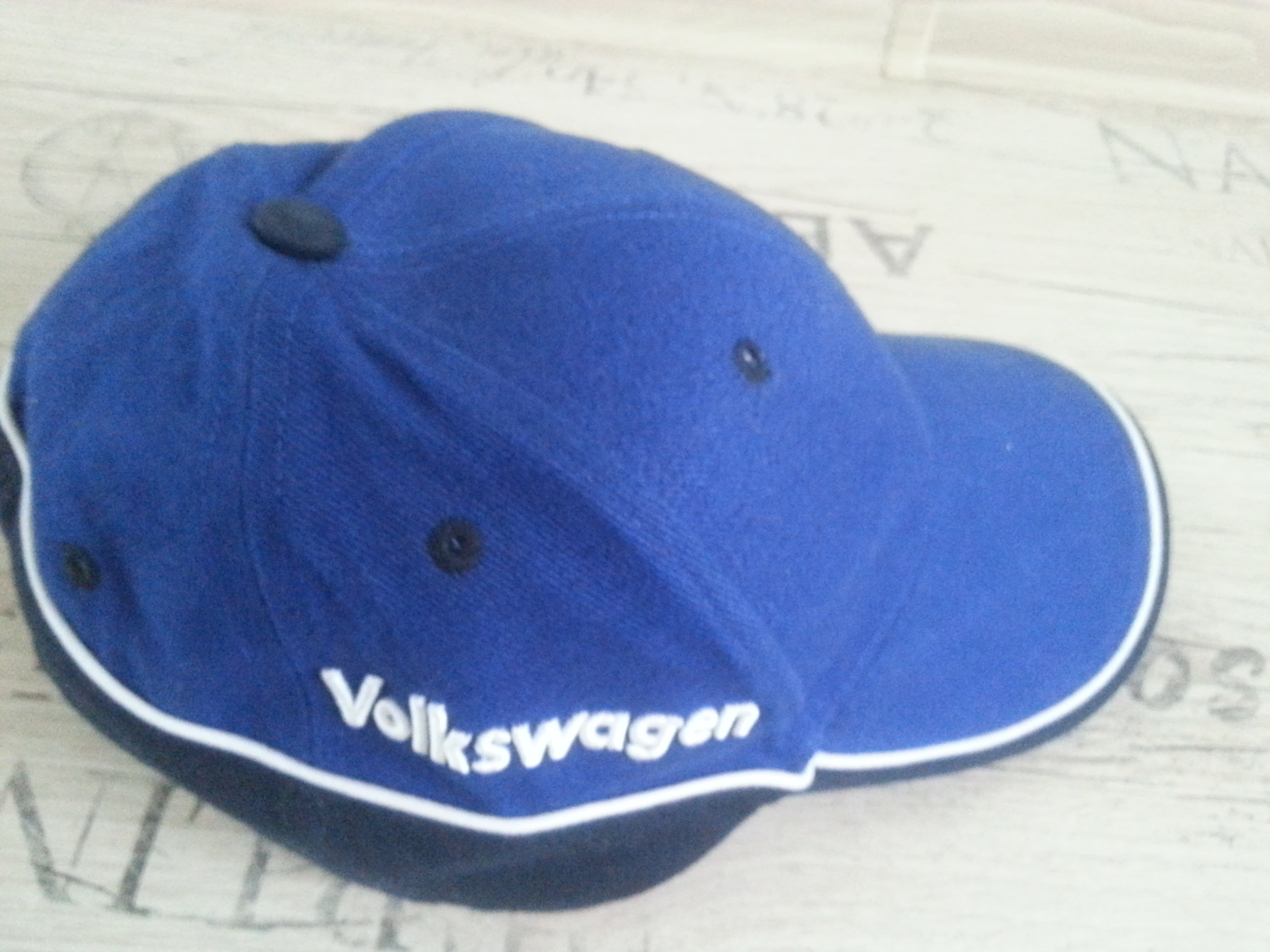 кепка новая. вещи и обувь для подростка