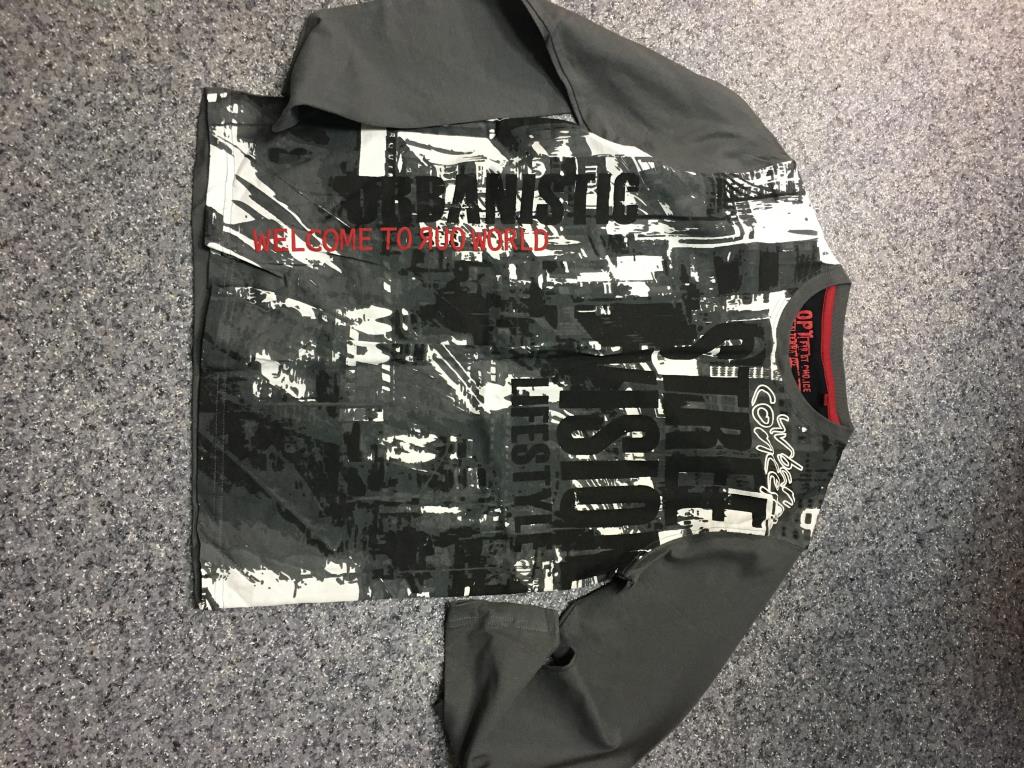 Продаю для мальчика Б\У очень мало