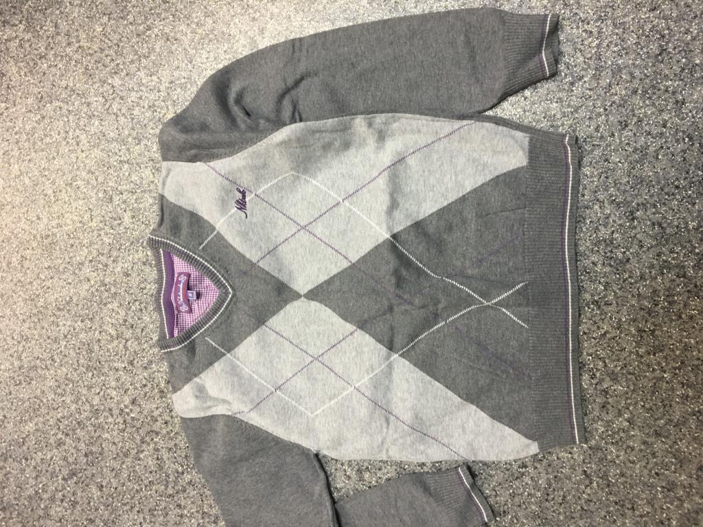 Продаю для мальчика Б\У очень мало