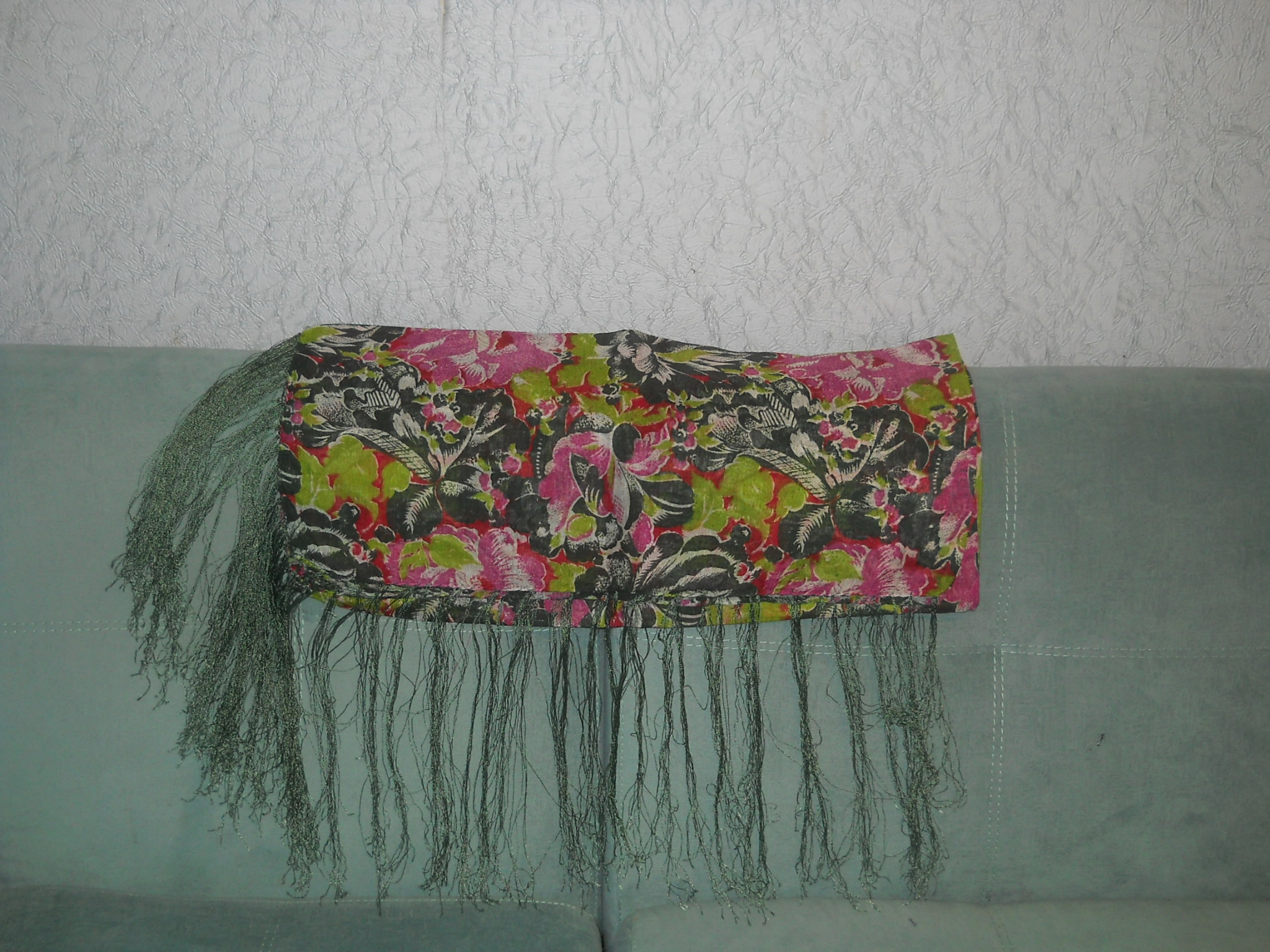 темно-зеленый. платки индия