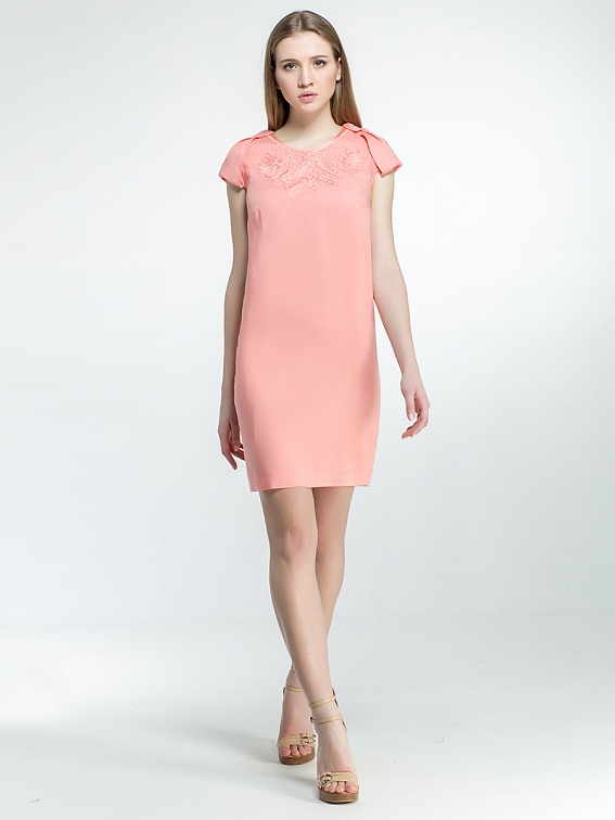 4138320en1623. Платья и туники