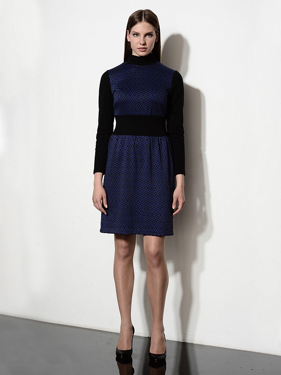 1163100es0190. Платья и туники