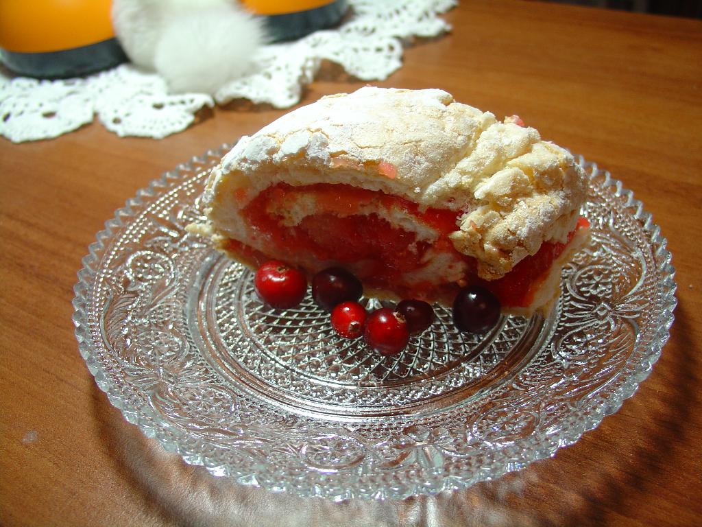 Меренговый рулет. Вкусно