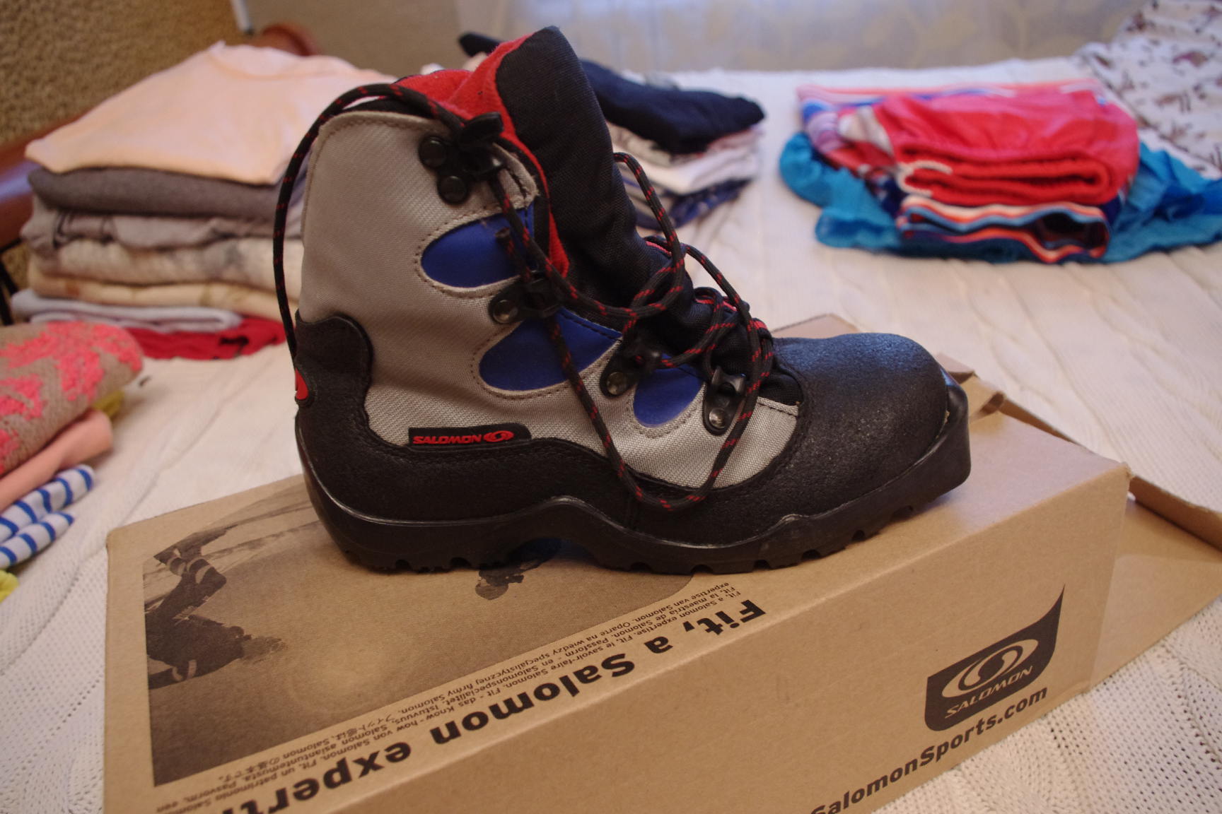 лыжные ботинки Саломон-35-900. ОБУВЬ ДЕТСКАЯ комиссионка