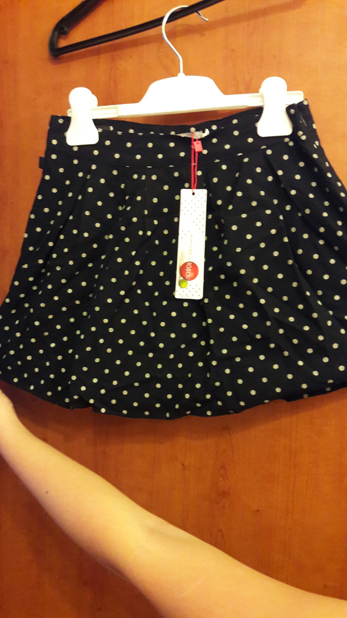 Боболи юбочка в горошек. Пристрой одежды