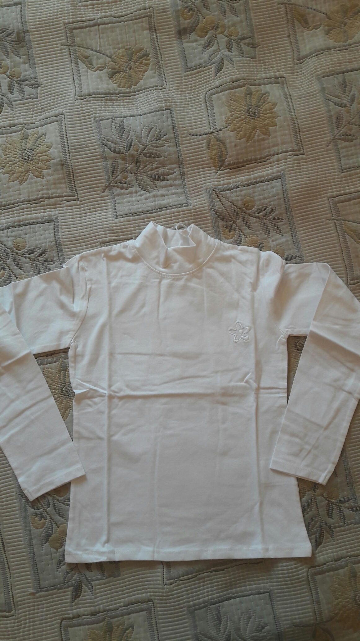 Priмиджжжи белая водолазочка 10 лет. Пристрой одежды