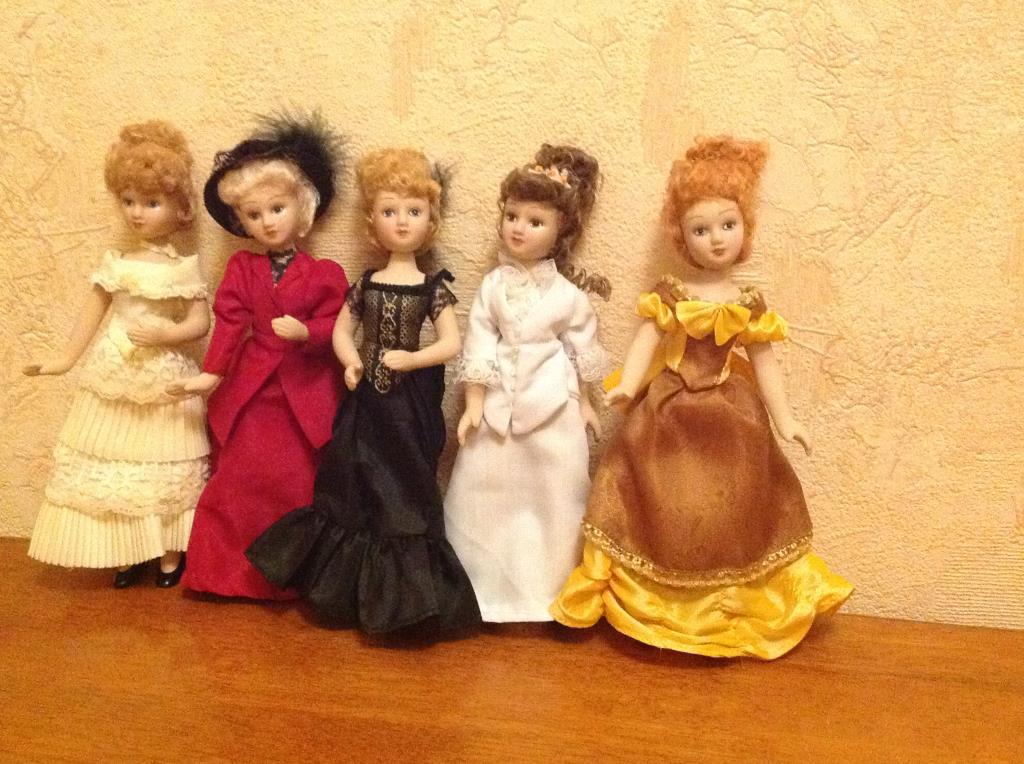 Купить куклы эпох. Дамы эпохи Мэгги вервер. Фарфоровые куклы дамы эпохи.