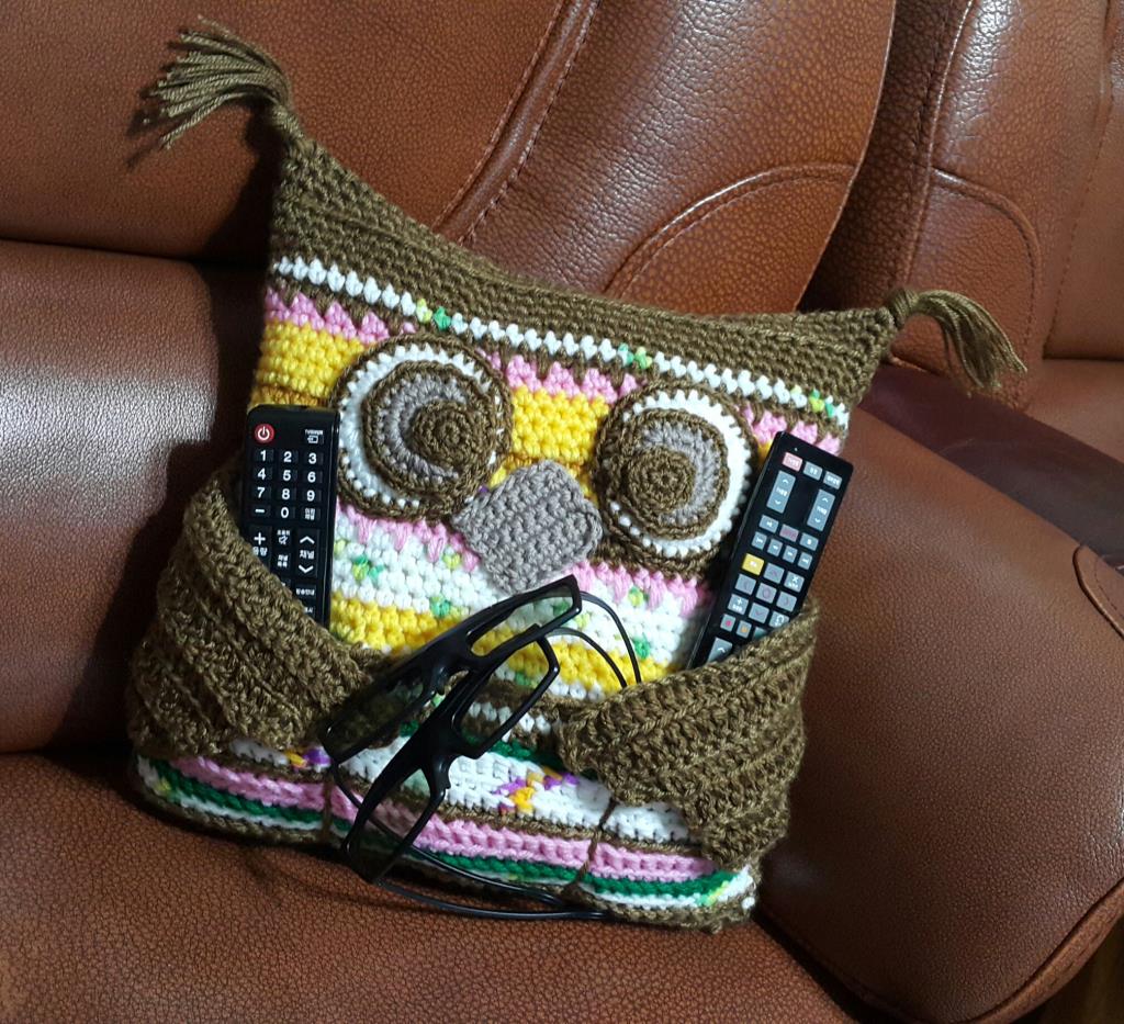 Совушка-пультодержалка.. Подушки