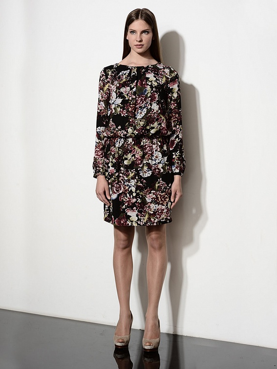 1137260es0890. Платья и туники