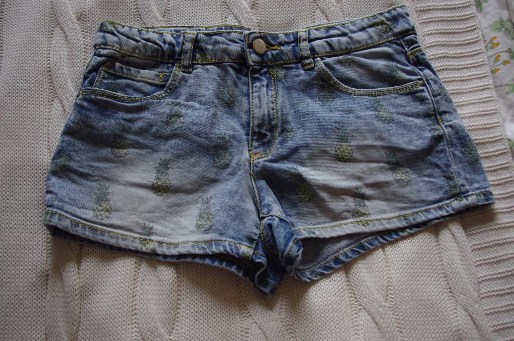 шорты зара с ананасами-152-300. ЗАБРАЛИ