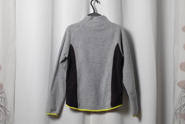 Серая флисовая кофта НМ на 8-10 лет 300 руб.. ПРИСТРОЕНО