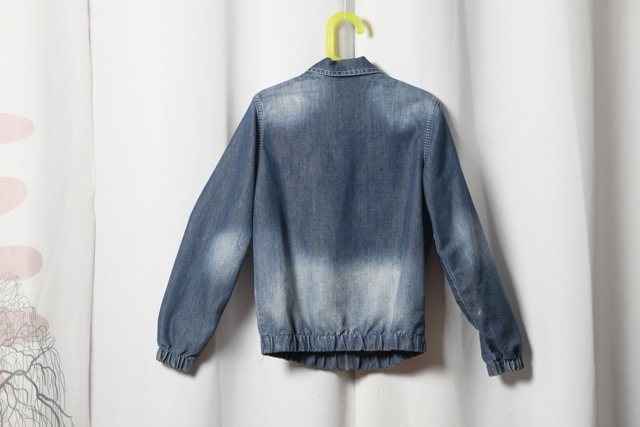 Джинсовая курточка GJ рост 134 на 8-10 лет. 400 р.. ПРИСТРОЕНО