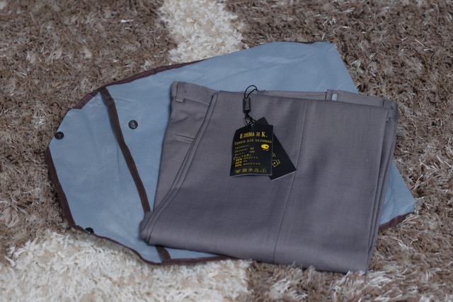 Брюки новые школьные на рост 130 и 140, по 400 руб. ПРИСТРОЕНО