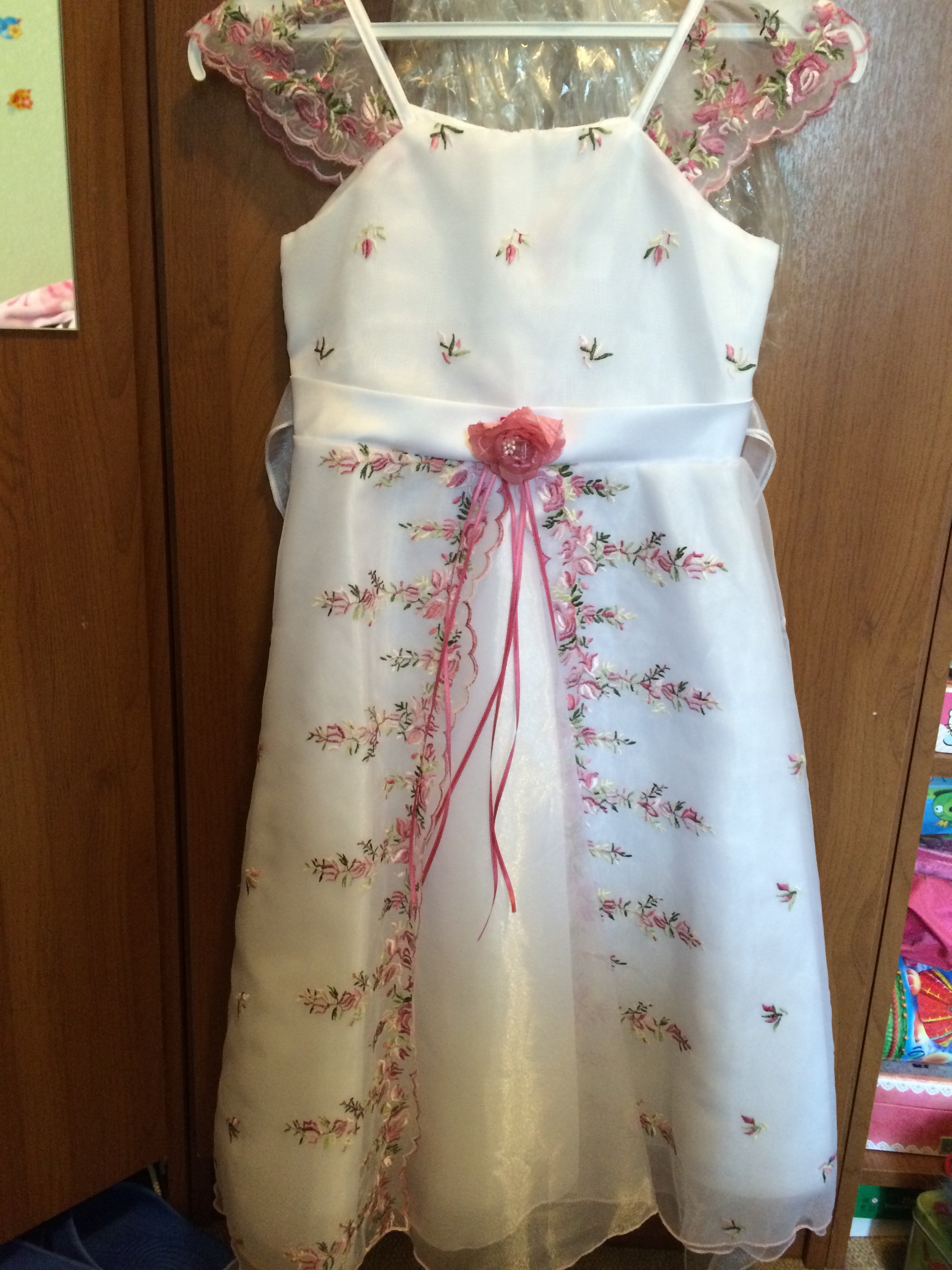 Нарядное платье р.8. Пристрой д/д одежда