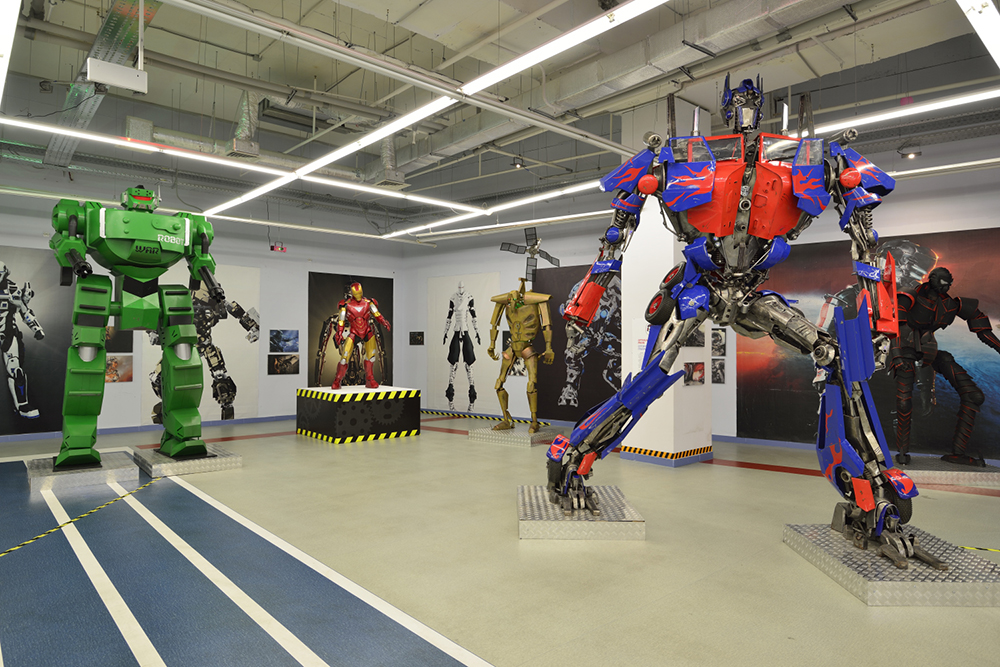 Выставка роботов и трансформеров