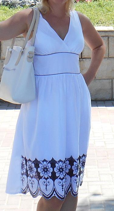 Платье р.44-46 300р.. Женское р.44-46