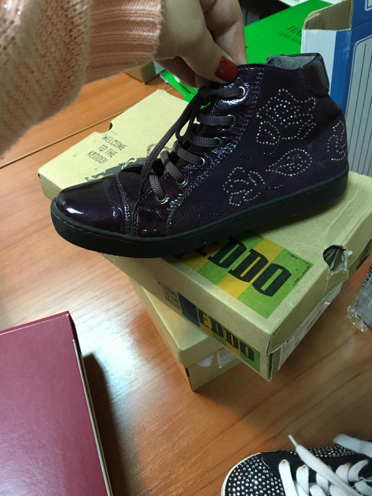 продам для девочки б/у мало совсем