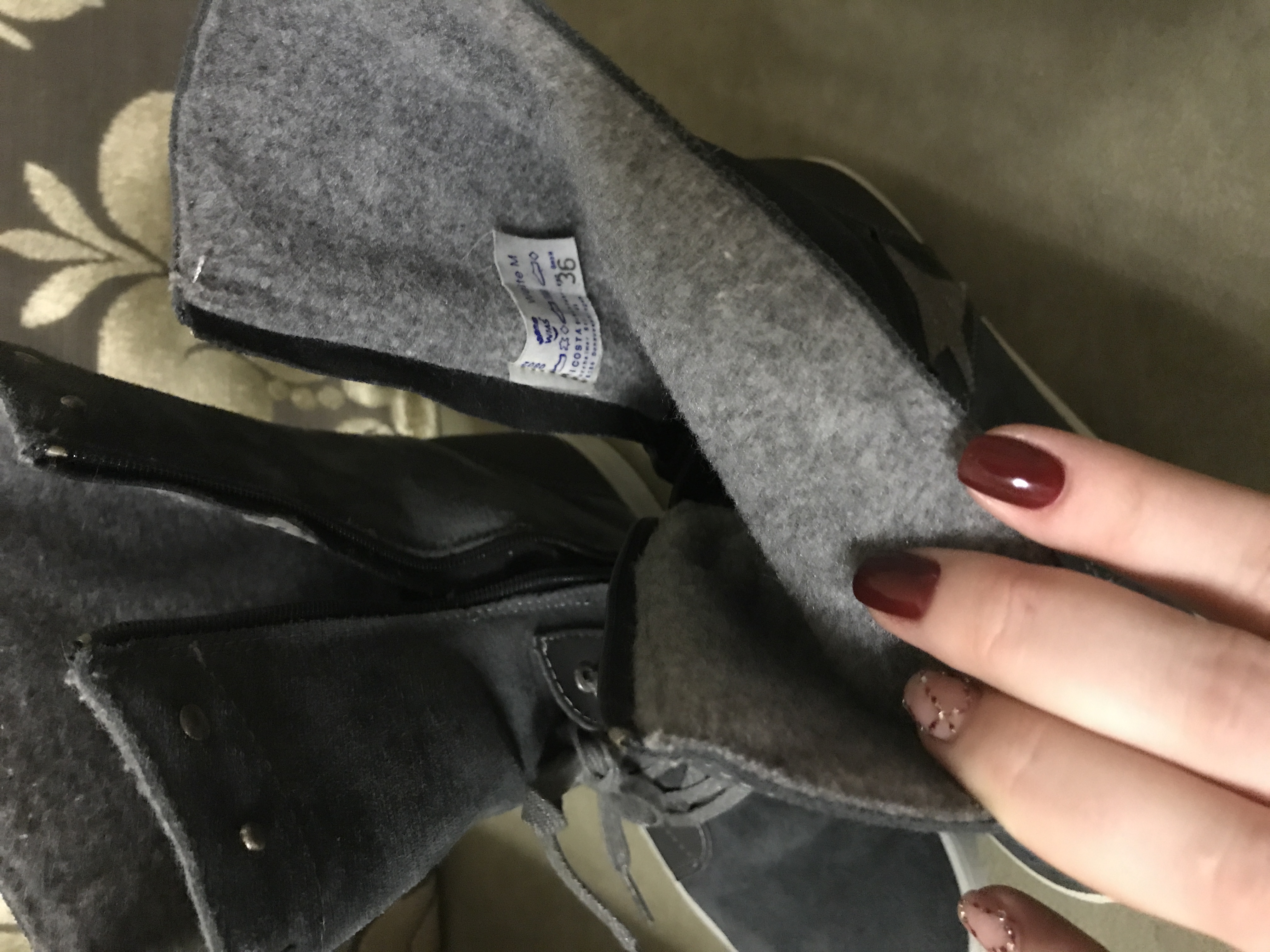 продам для девочки б/у мало совсем