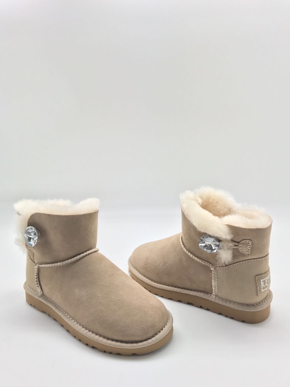 Пуговица для UGG Australia