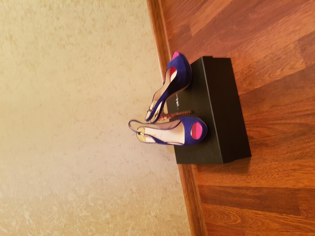 Босоножки твайс 36,5. 