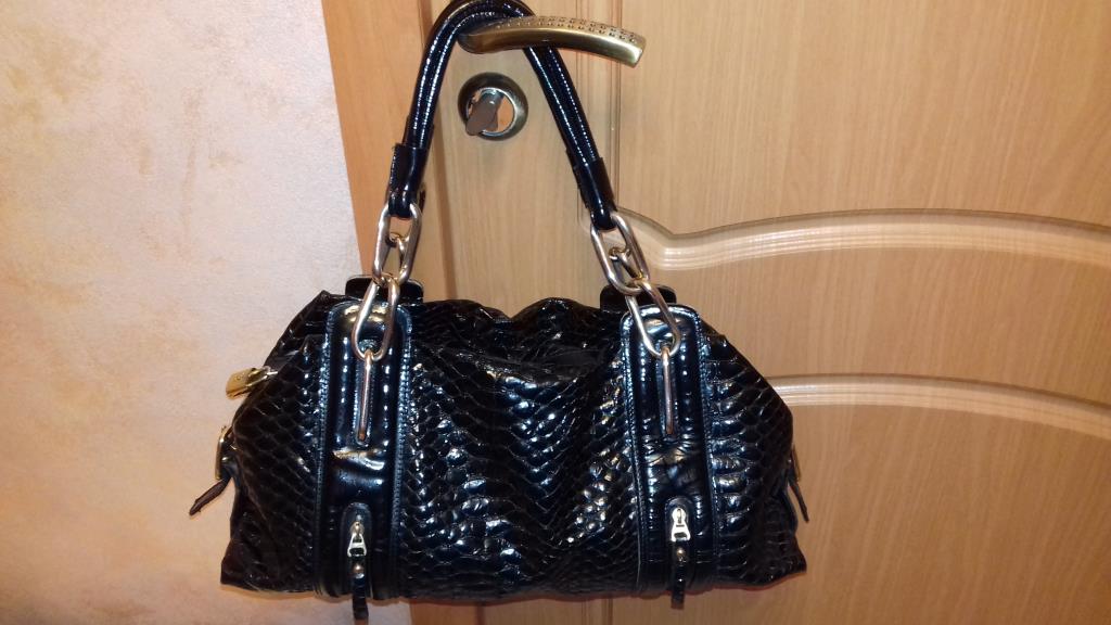 описание здесь.. Сумки,ремни,перчатки и...