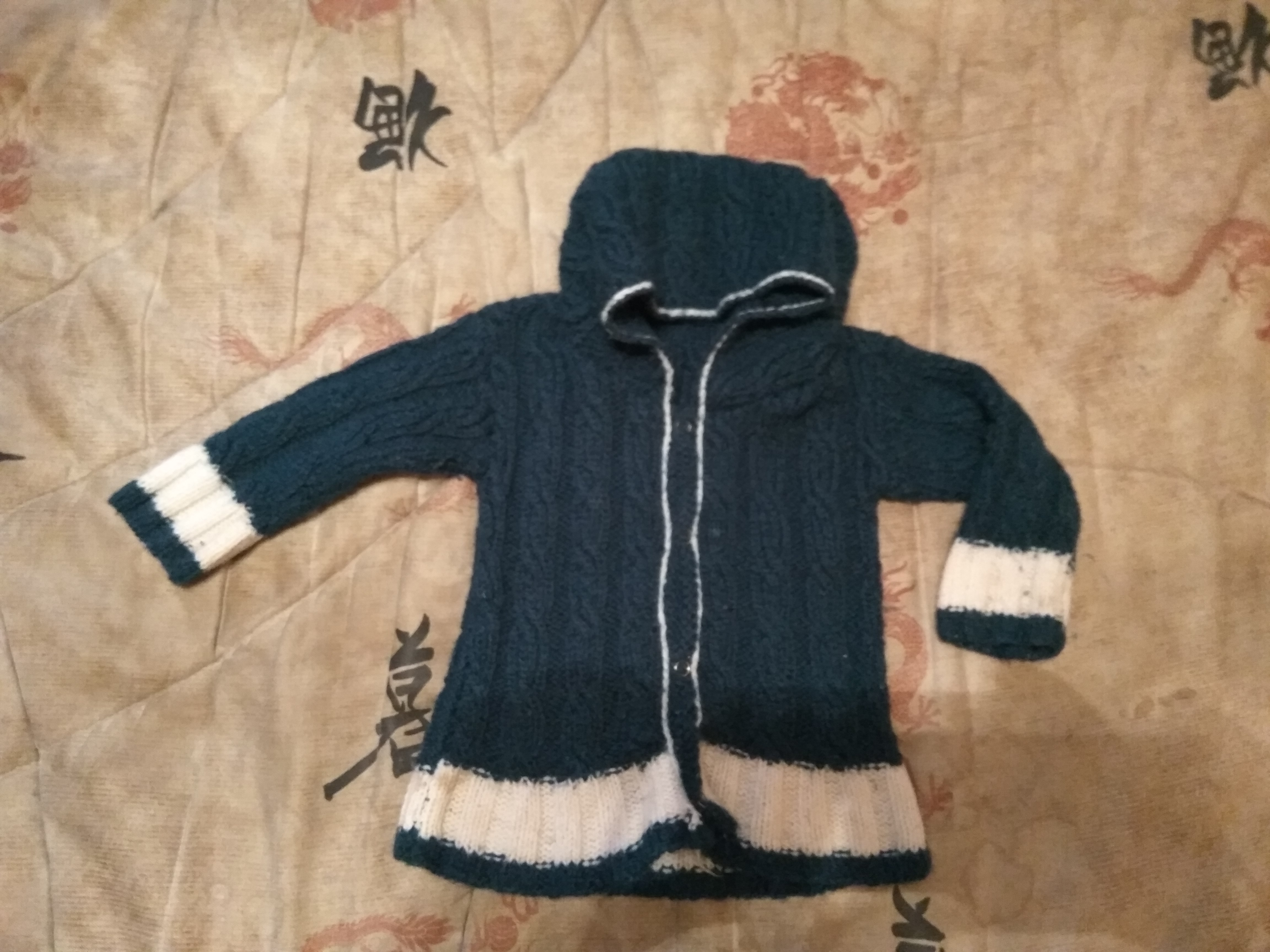 Вязанная кофта с капюшоном 100% шерсть, 86-90 см. я-Отдала с 01.06.2019