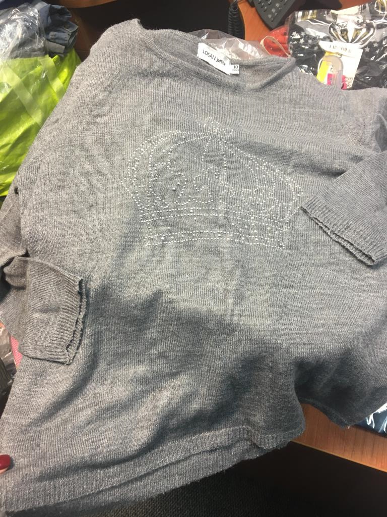 продам для девочки б/у мало совсем