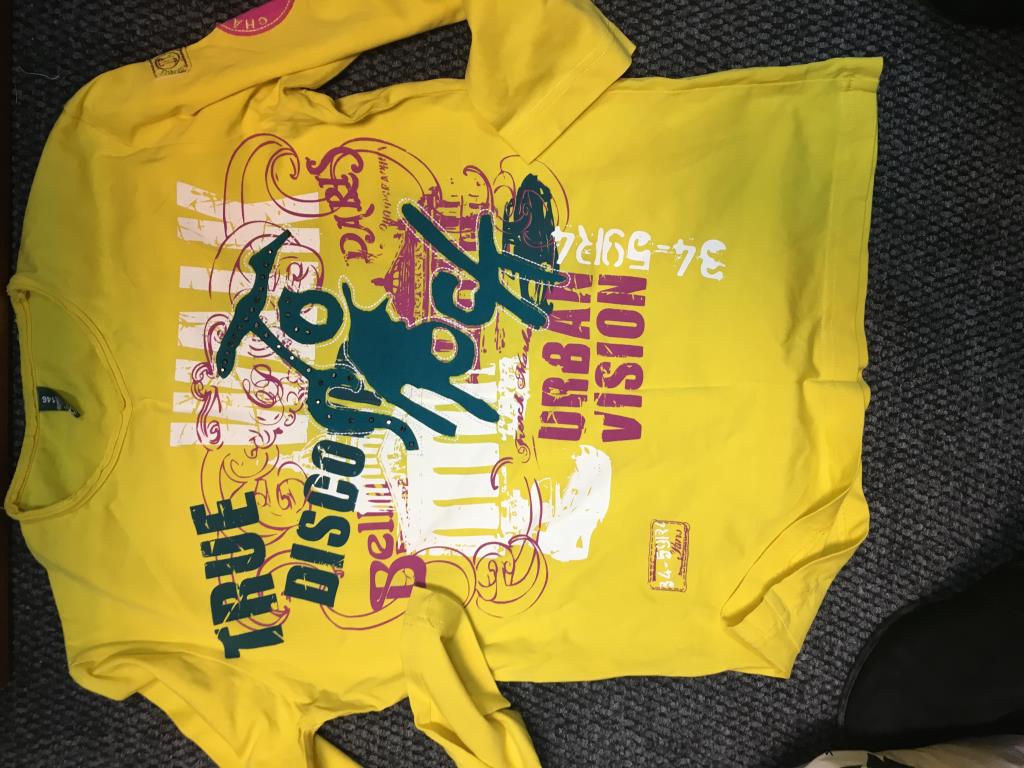 Продаю для мальчика Б\У очень мало