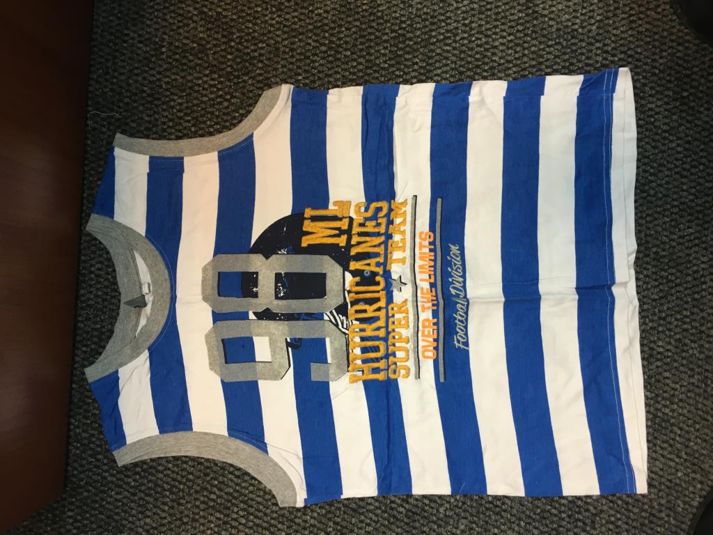 Продаю для мальчика Б\У очень мало