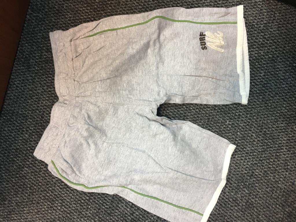 Продаю для мальчика Б\У очень мало