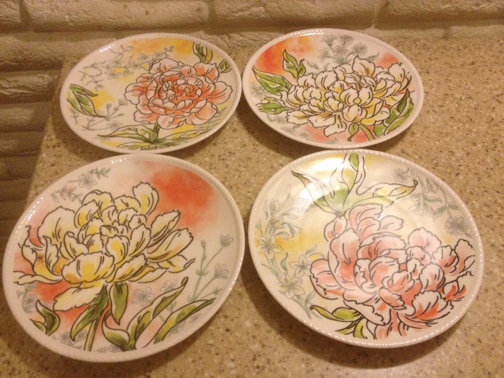 Красивая посуда от Тельмы и Луизы.