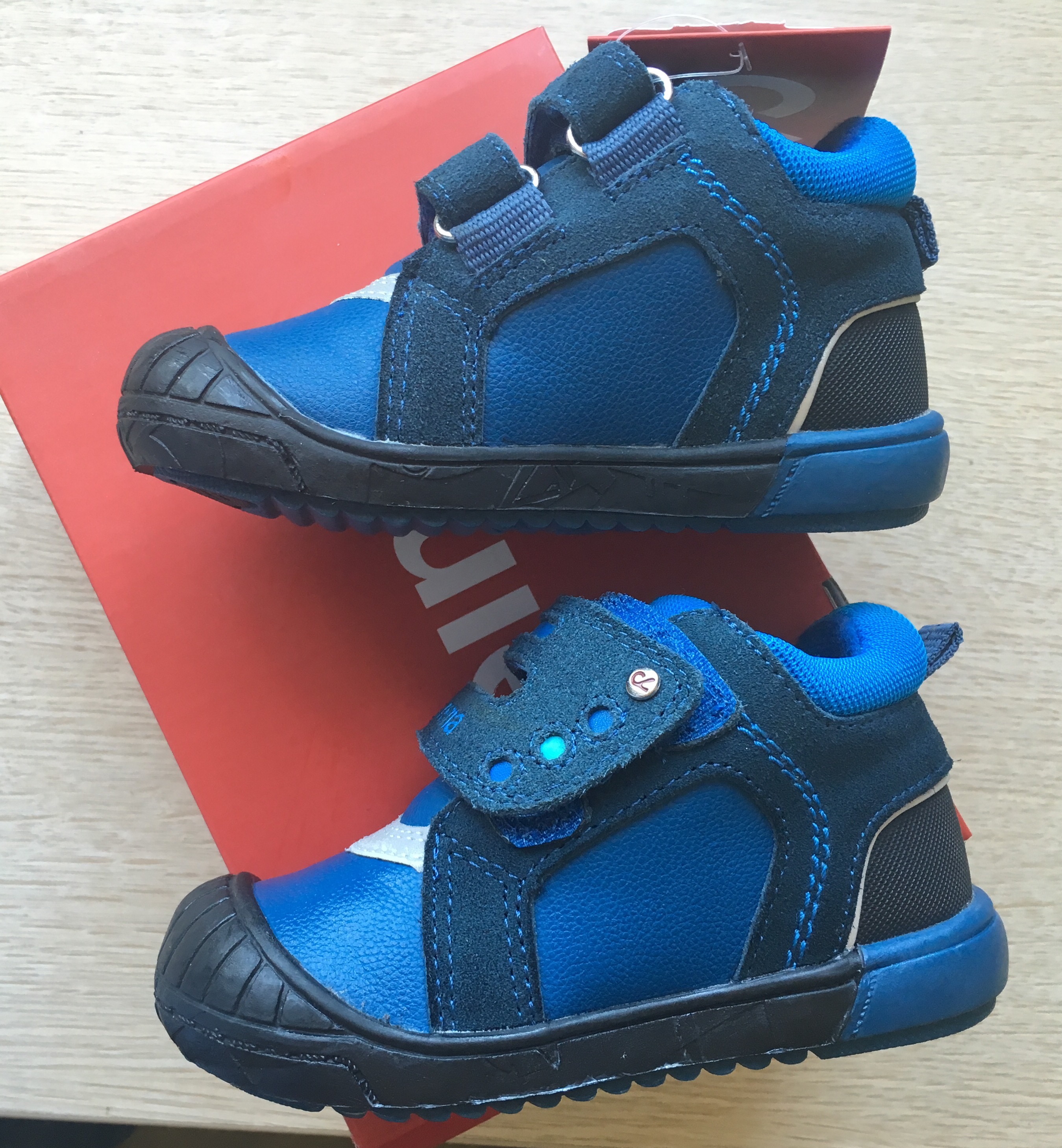 пристроено