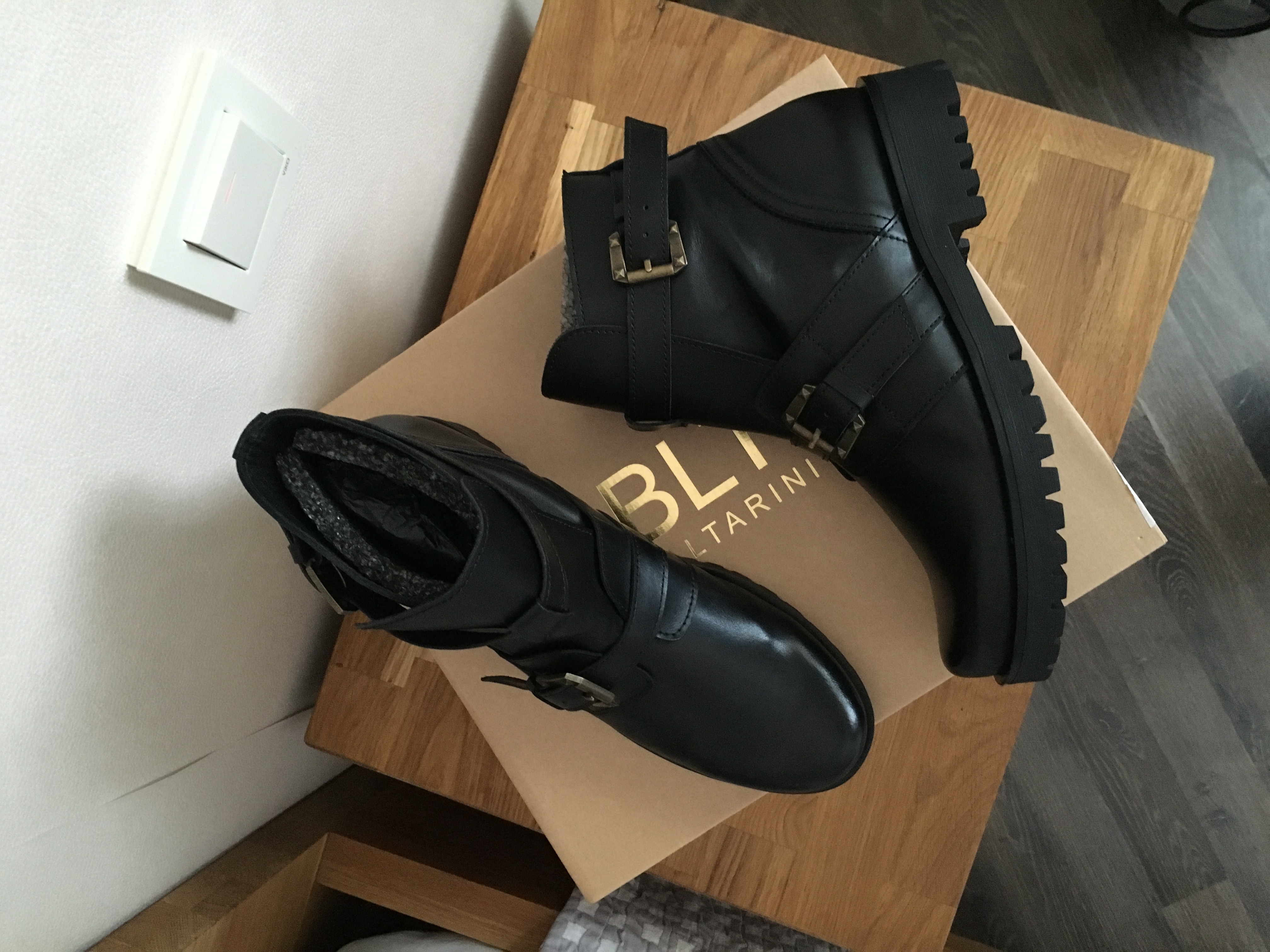 пристроено