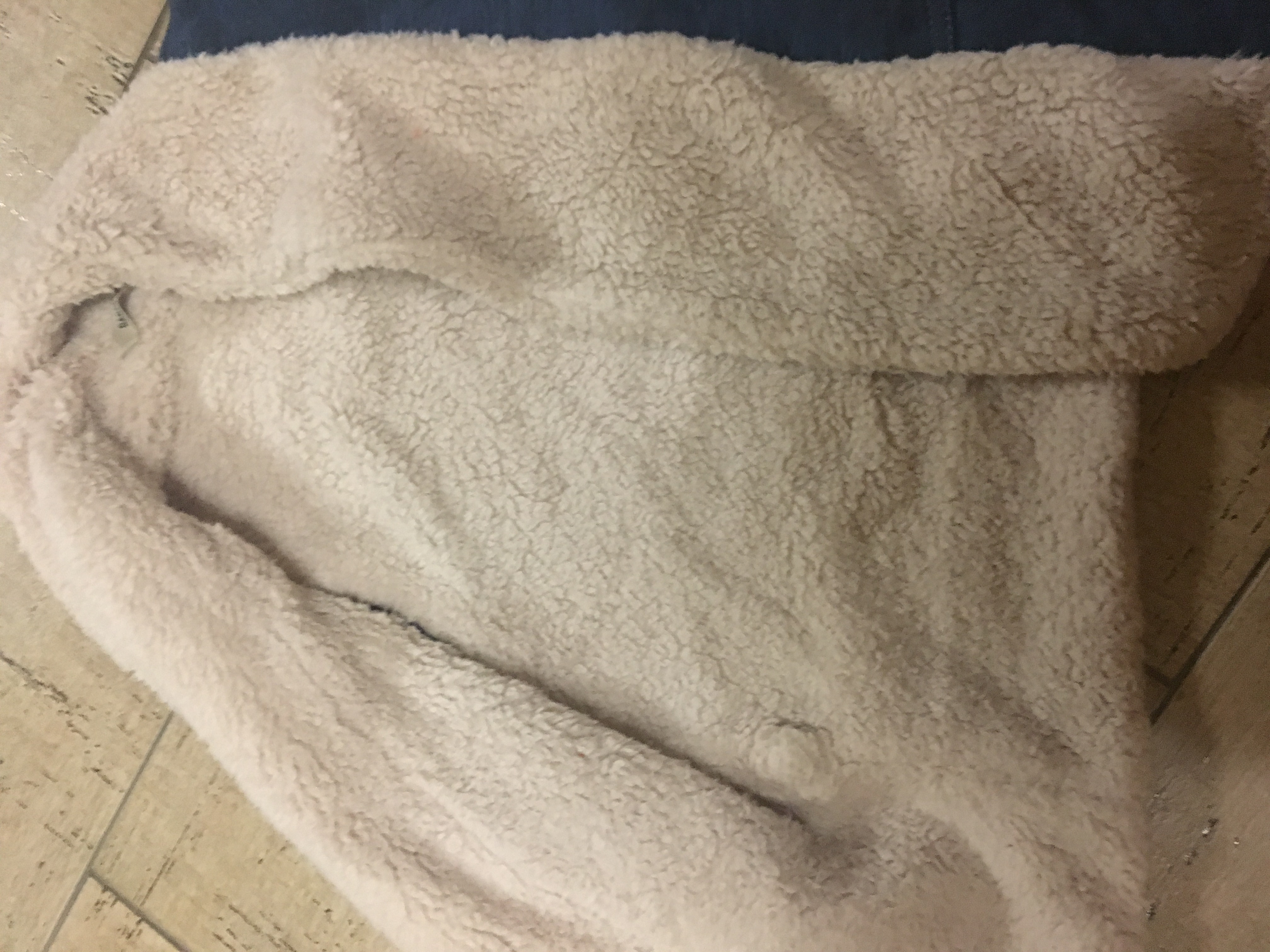 продам для девочки б/у мало совсем