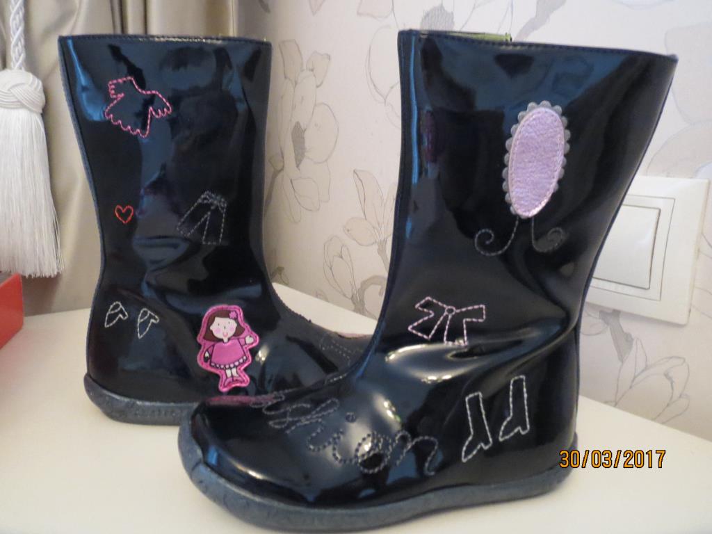 Гарвалин новые сапоги р. 26. Обувь