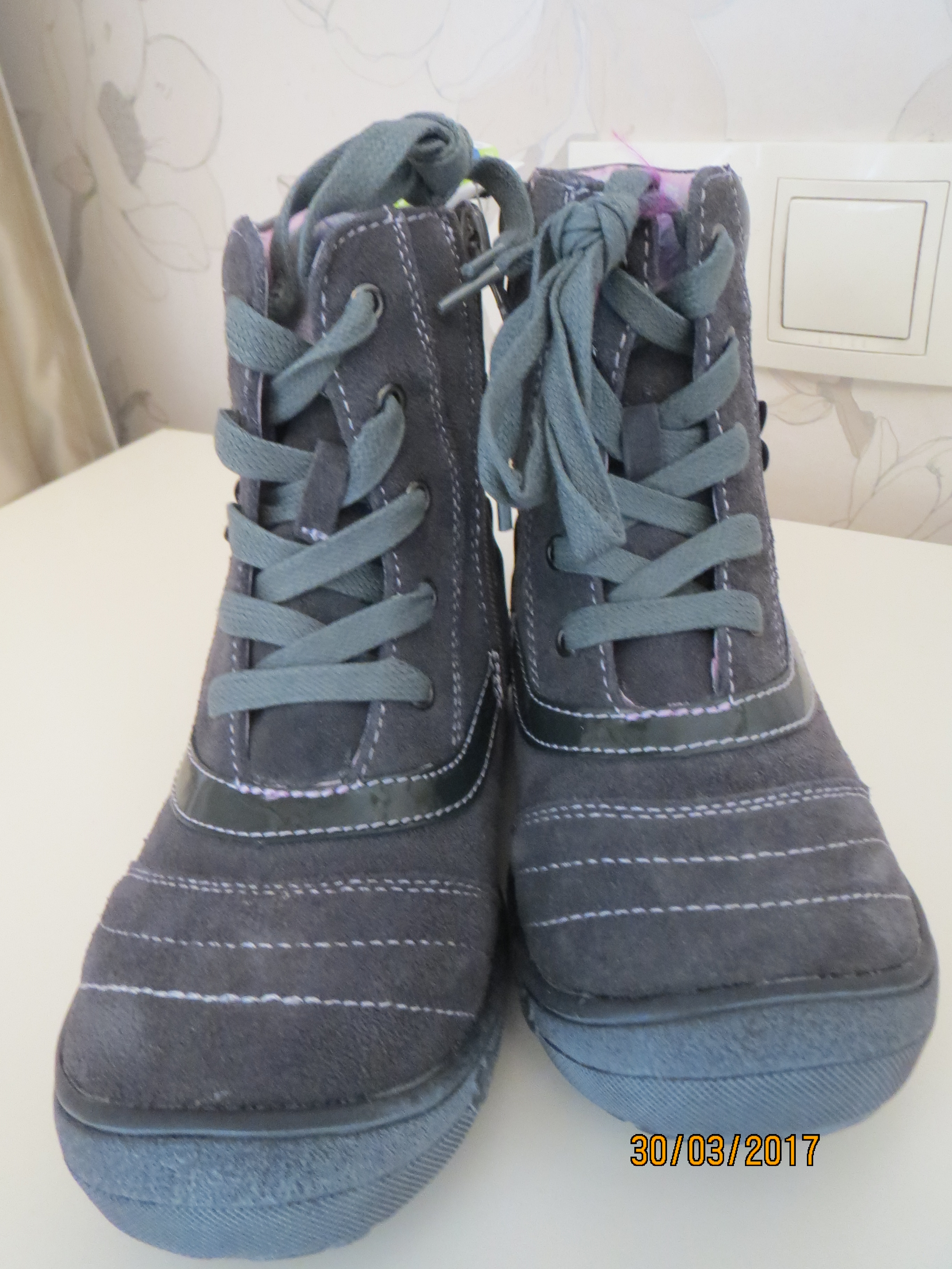 Капика п/сапожки новые р. 31. Обувь