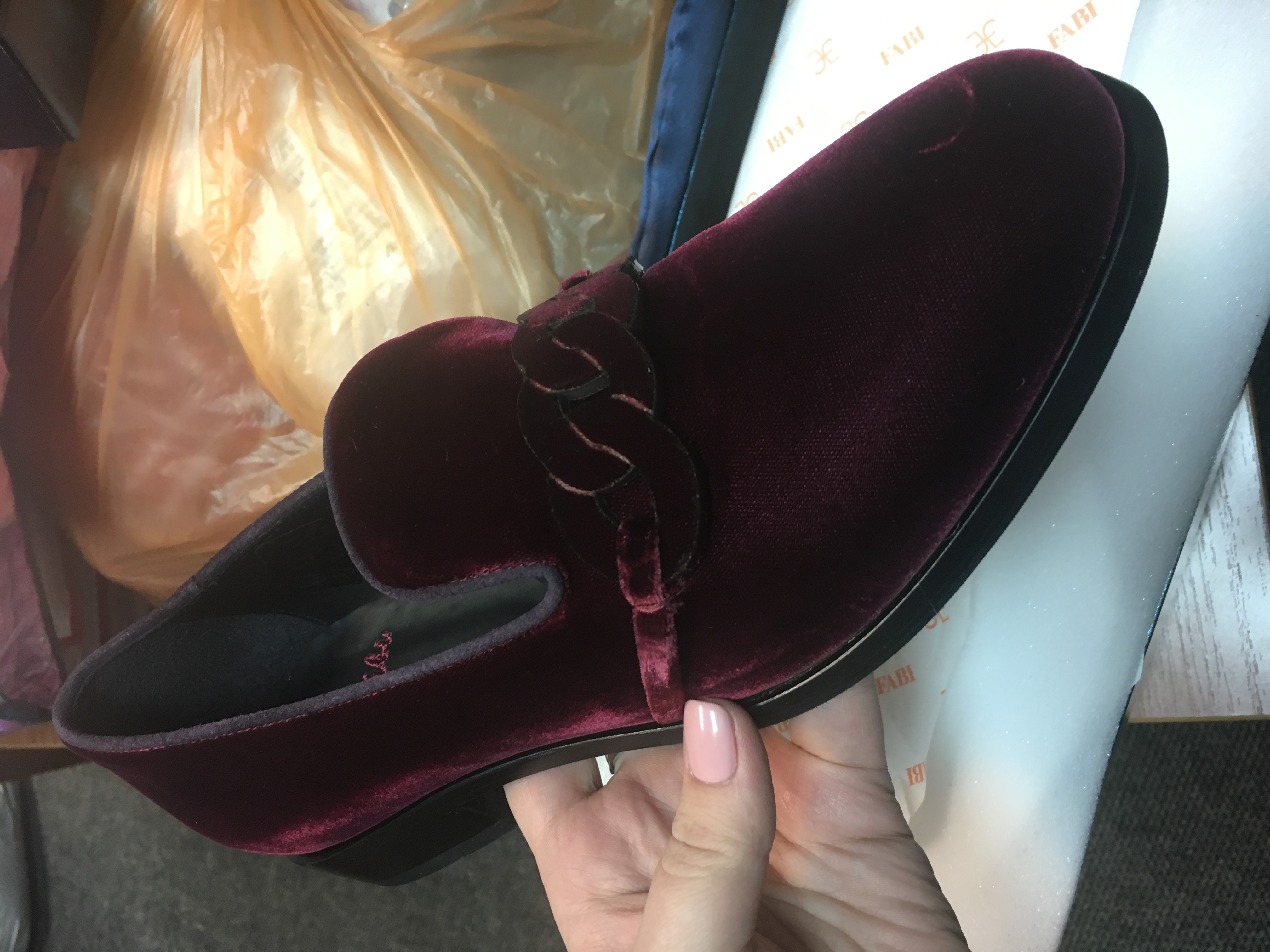 ПРИСТРОЙ взрослой обуви--ТОЛЬКО НОВОЕ