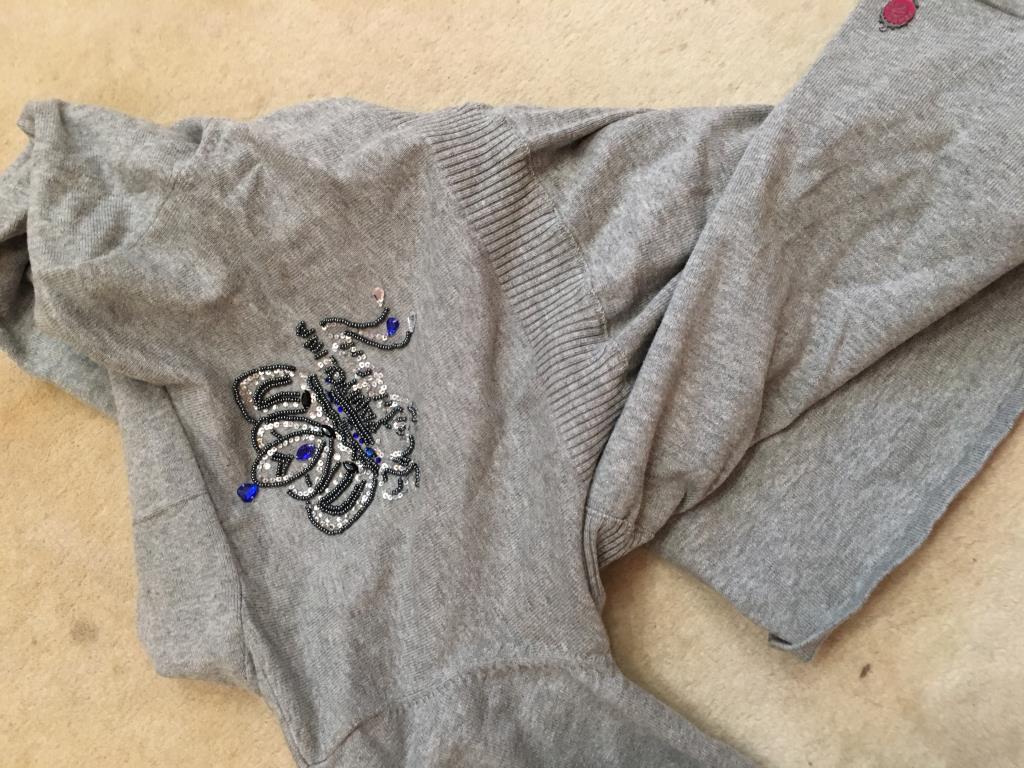 продам для девочки б/у мало совсем