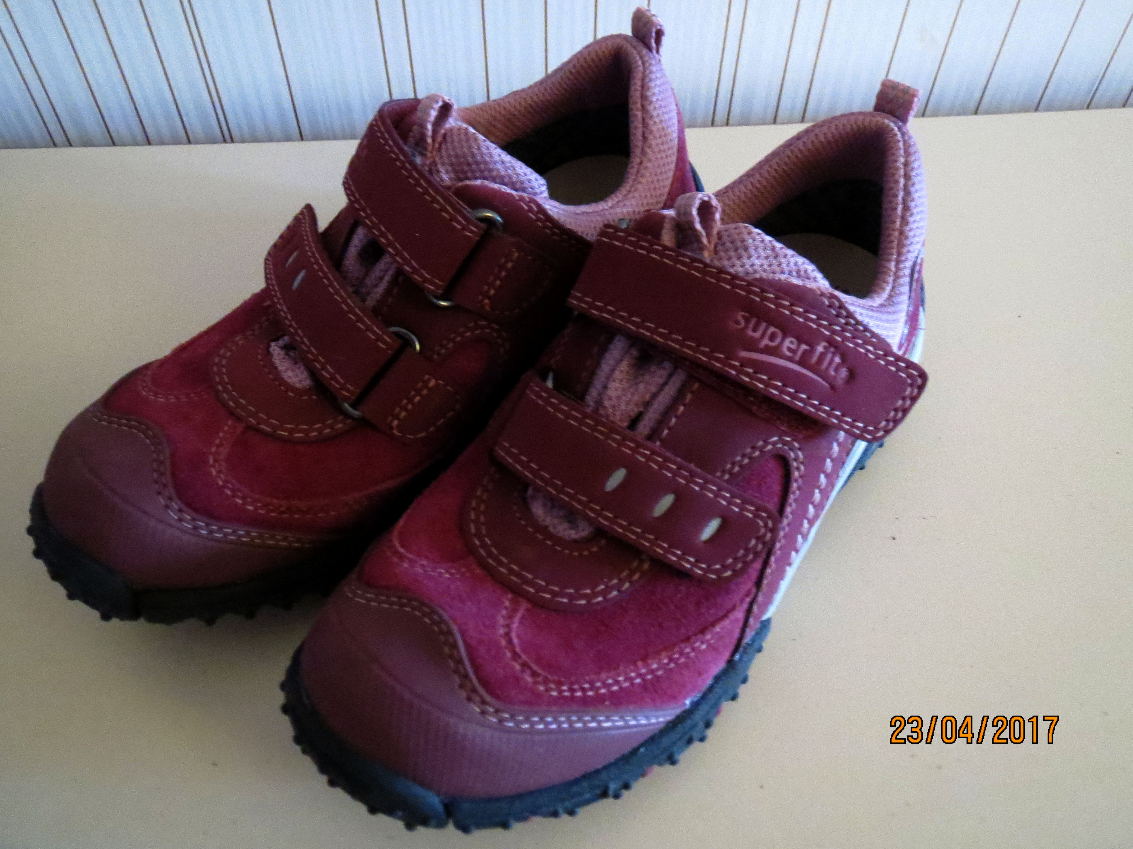 Superfit  кроссовки д/д р. 30. Обувь