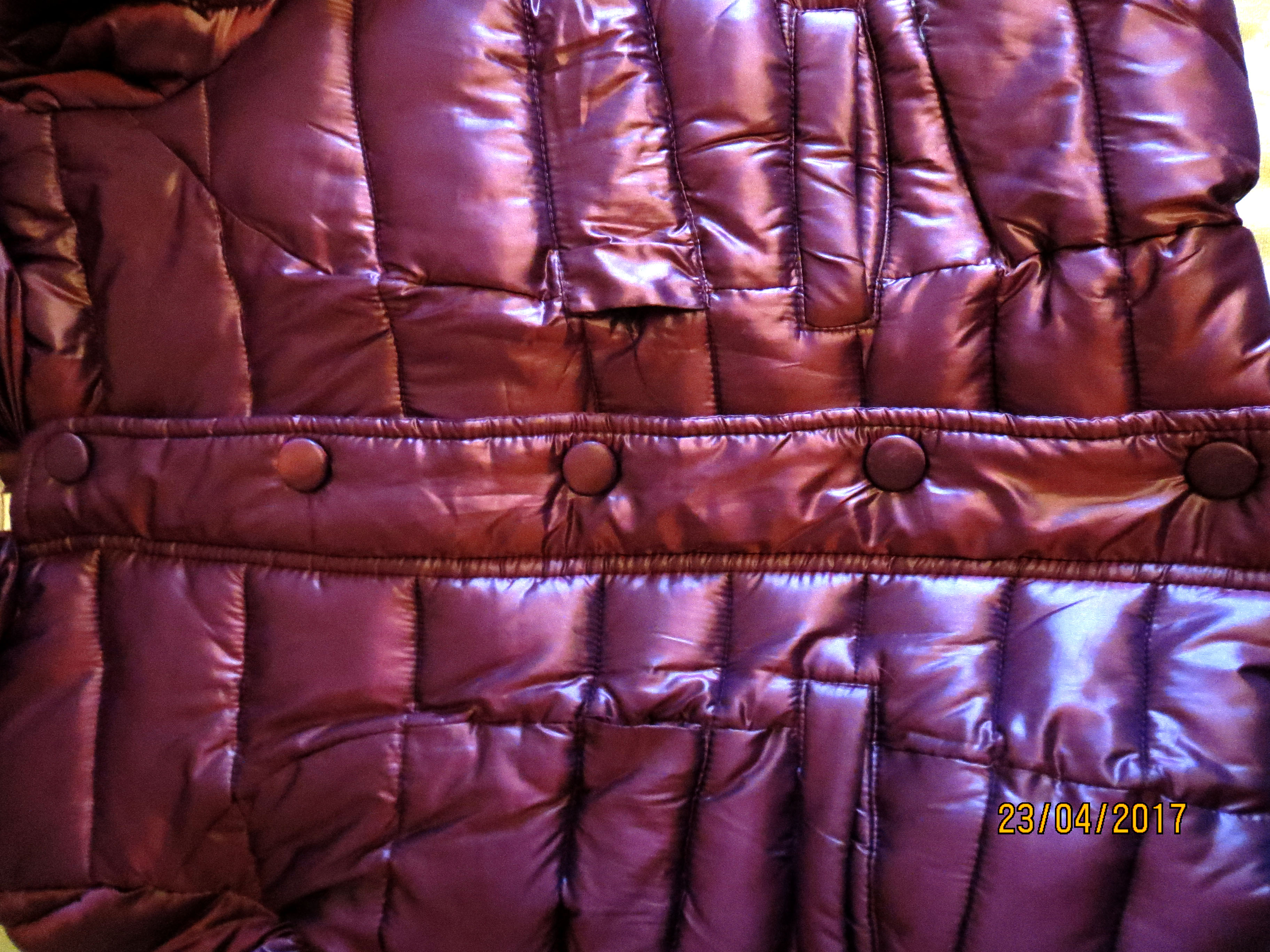 Куркт Brums  6 лет ,. Верхняя одежда продажа 