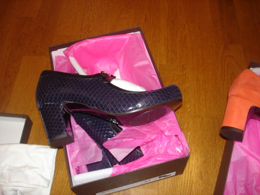 ПРИСТРОЙ взрослой обуви--ТОЛЬКО НОВОЕ