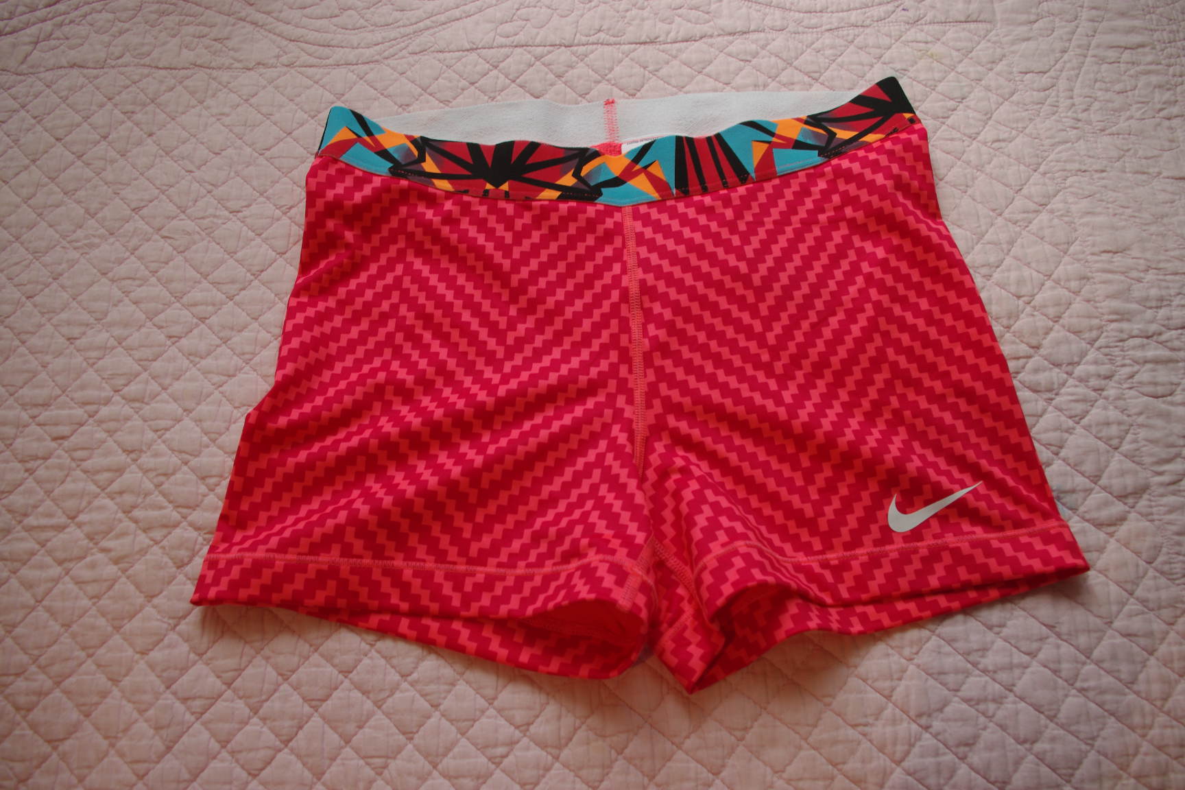 шорты Найк-л-500. ЛИКВИДАЦИЯ ЖЕНСКОЕ