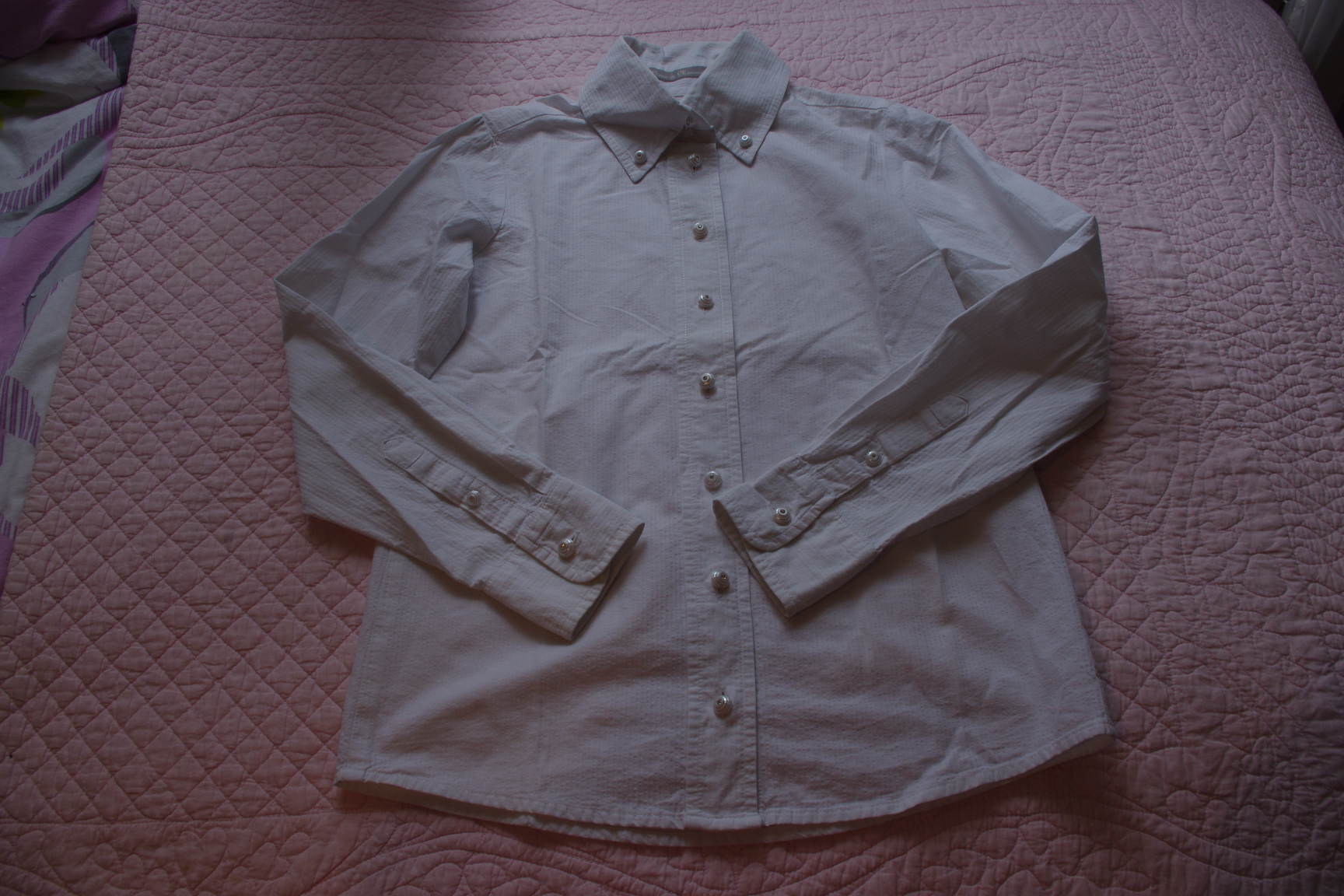 нарядная белоснежная рубашка джоя ди мама-146-400. ЗАБРАЛИ