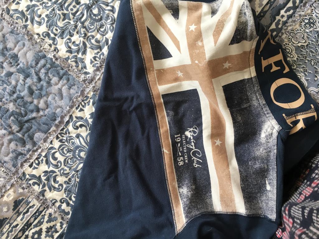 Продаю для мальчика Б\У очень мало