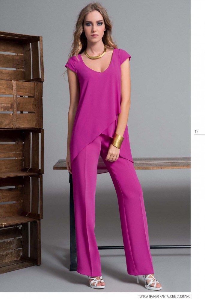 Продаю женское НОВОЕ-ЛЮБАЯ ВЕЩЬ со скидкой отдам