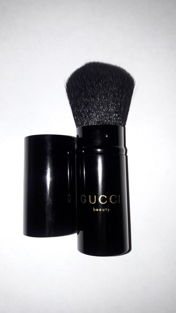 кисть для пудры и румян GUCCI. Наборы косметики... элитка