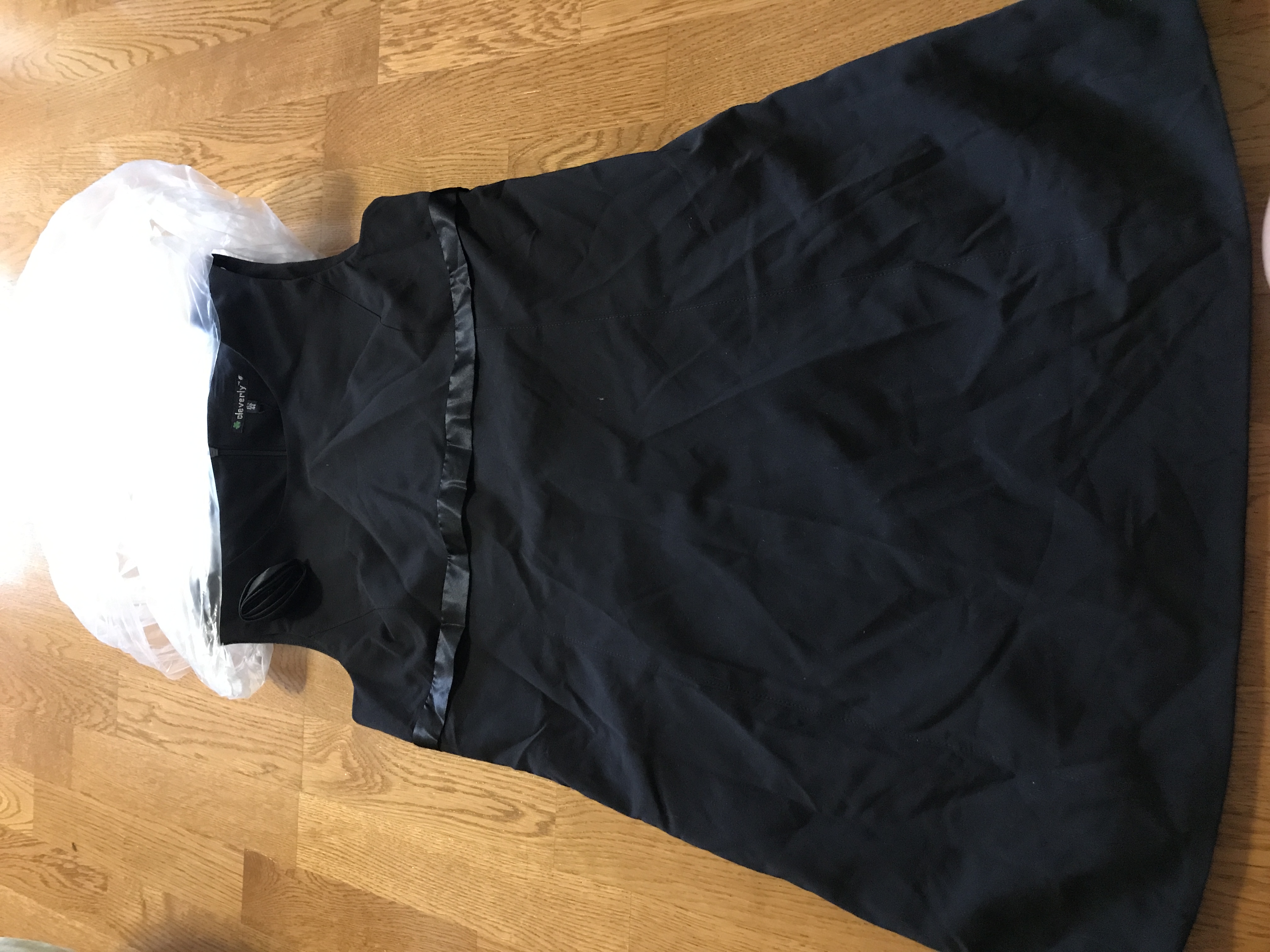 продам для девочки б/у мало совсем