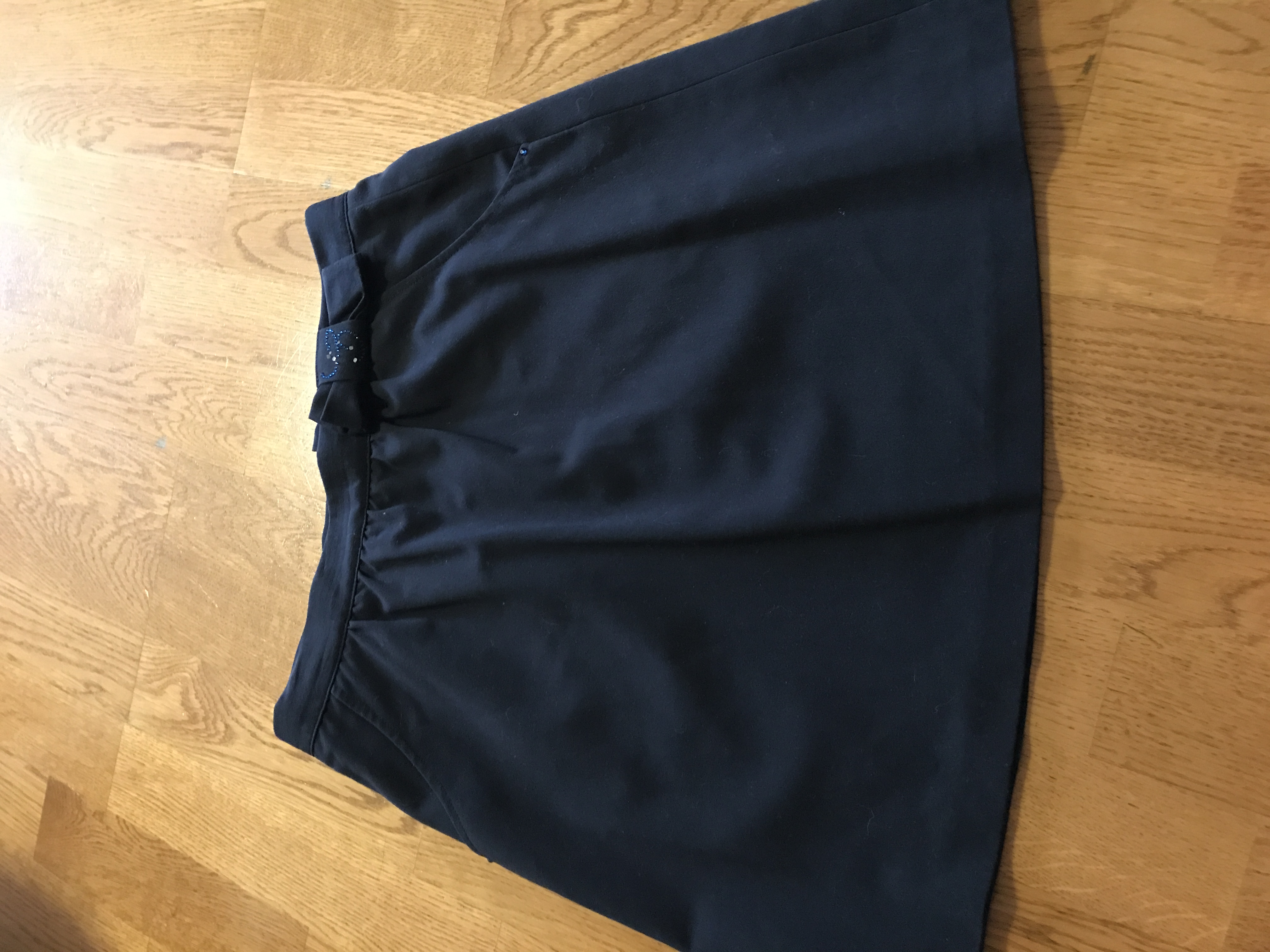 продам для девочки б/у мало совсем