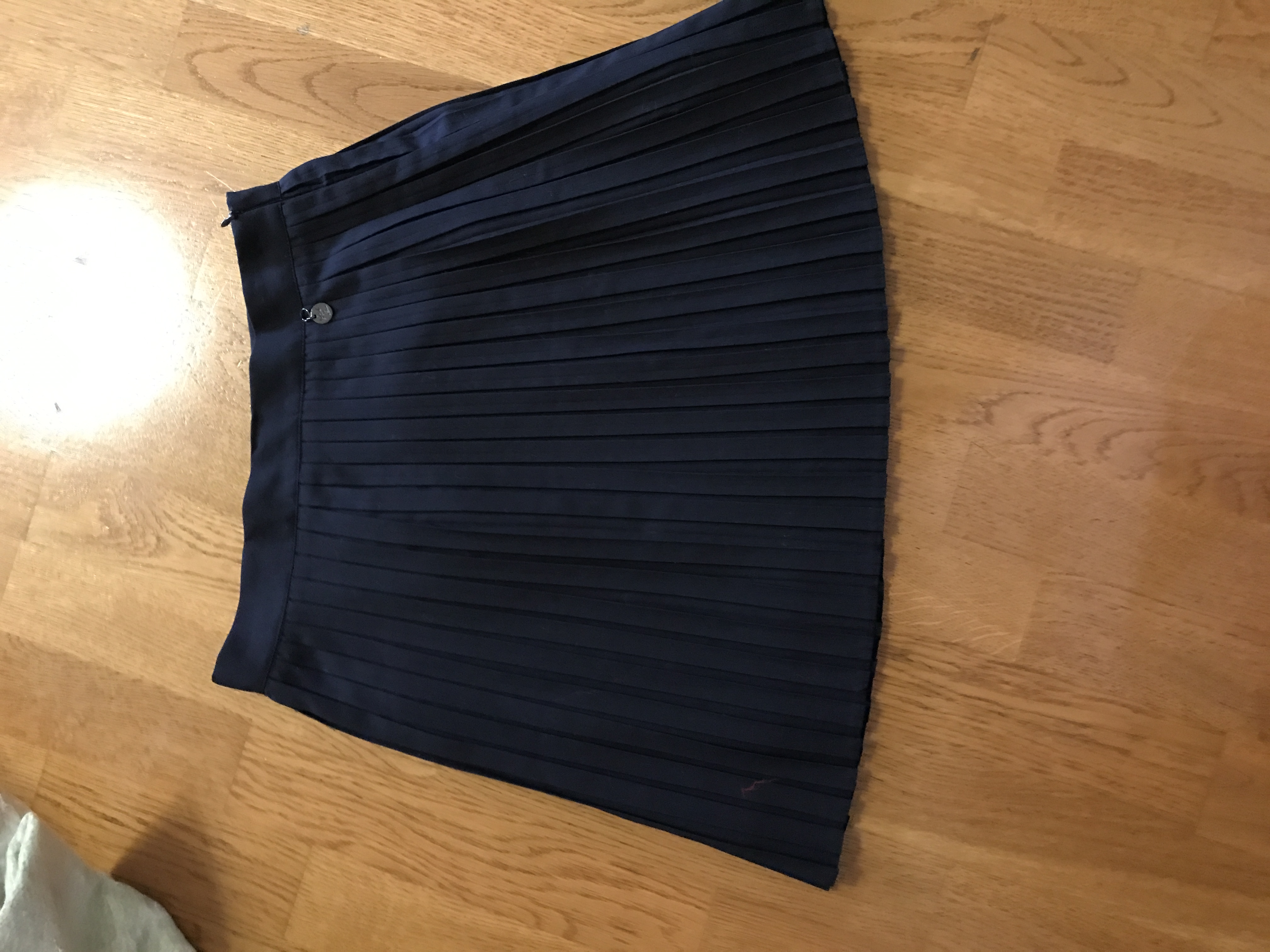 продам для девочки б/у мало совсем